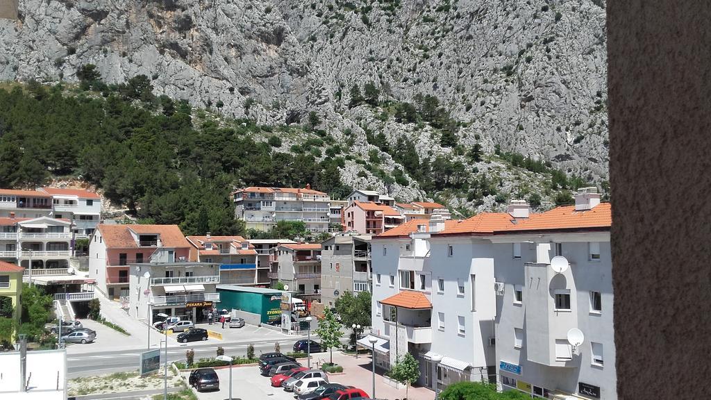 Apartment Max Omiš Esterno foto
